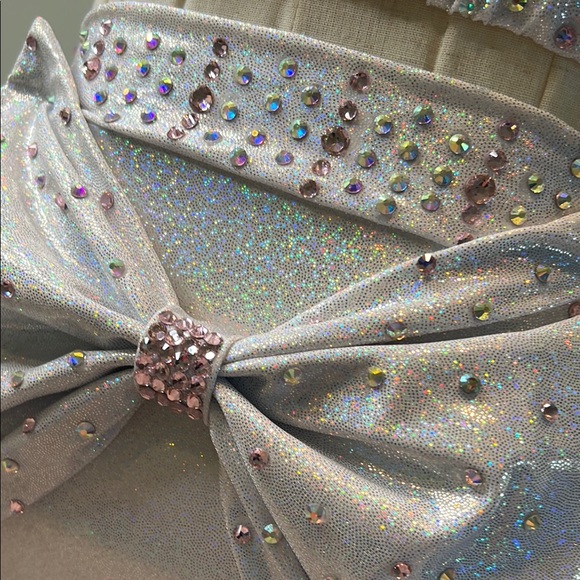 Glittering Silver Dance Costume with Rhinestone Bow - Picture 5 of 7